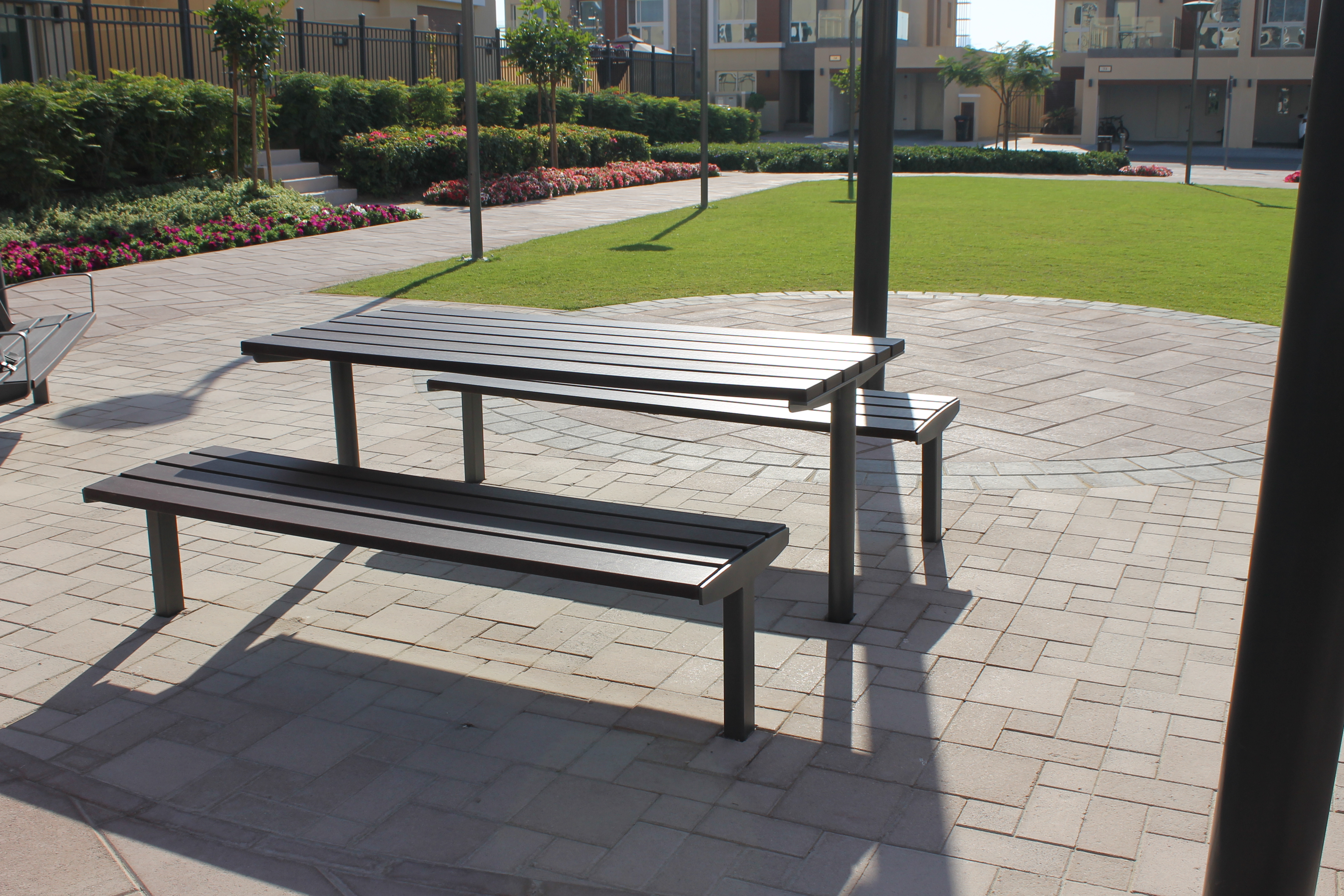 Villa Lantana Community